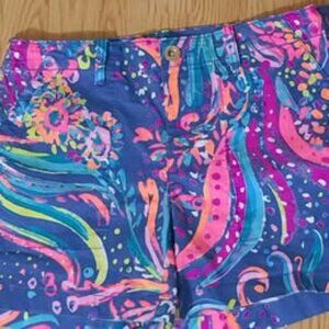 SOLD - Lilly Pulitzer women's size 8 shorts Willis Beach Loot Neon